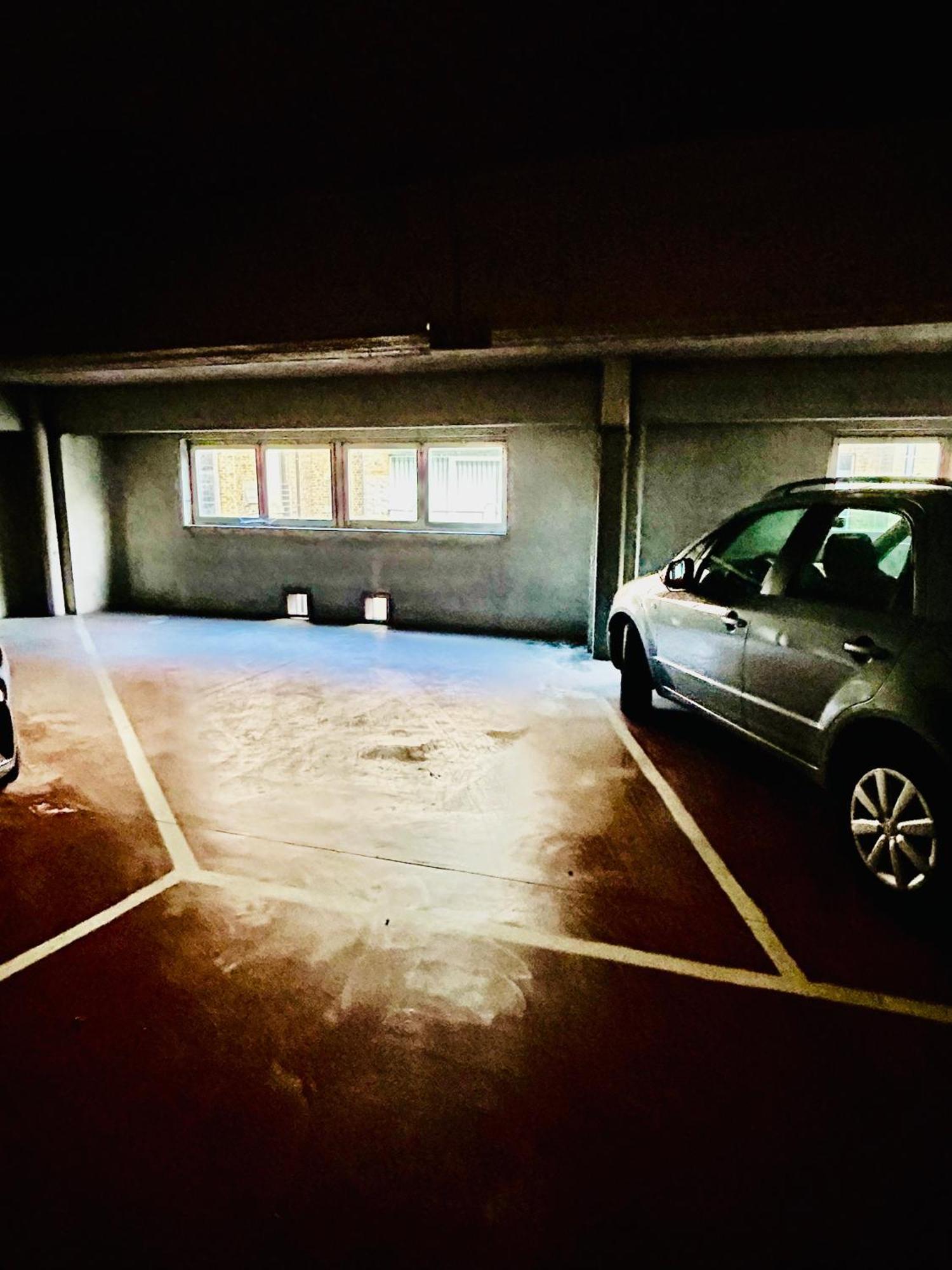 Ostend Center Luxury Top Floor Apartment With Free Parking Luaran gambar